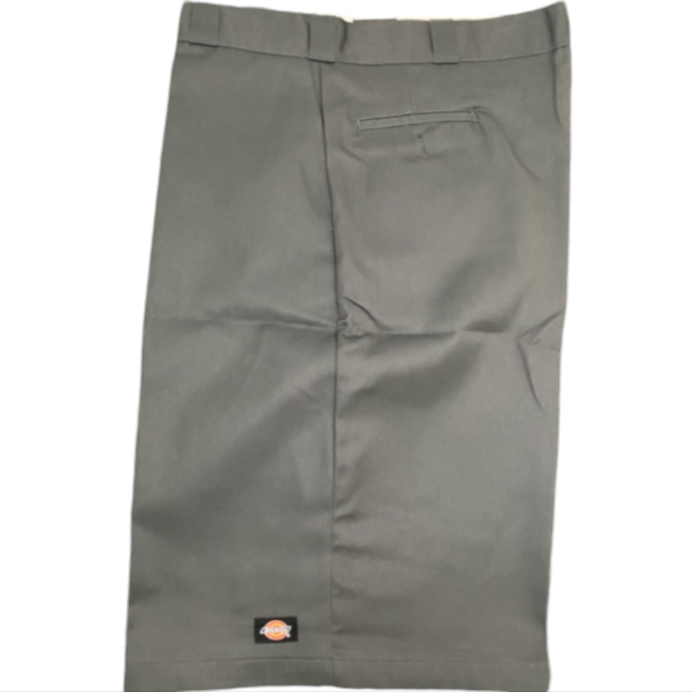 Men's Dickies 13 Inch Multi Pocket Work Short in Charcoal